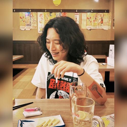 中文小天才是你！《咒術迴戰》原唱出奇招 用「脆」練中文