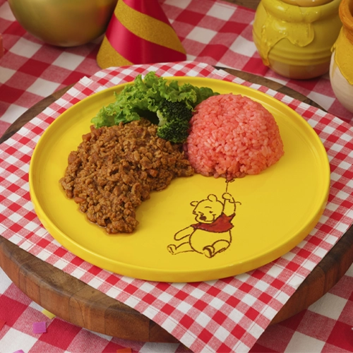 「小熊維尼」主題咖啡廳東京＆大阪限定登場！100週年慶祝聖代、限量周邊別錯過