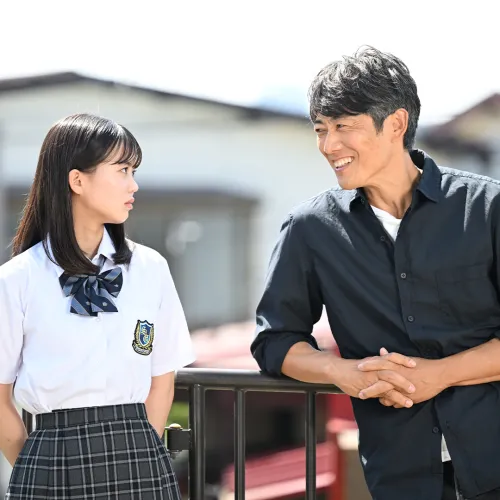心裡只有菜菜子！反町隆史公主抱16歲女星 脫口這句閃瞎眾人