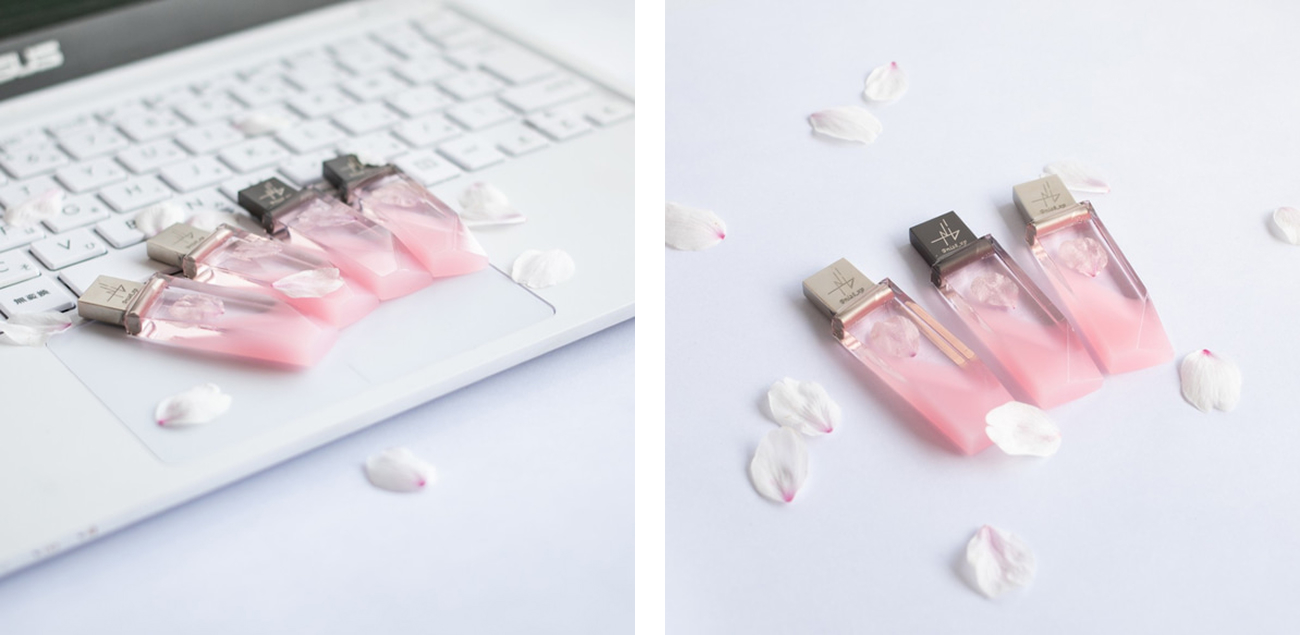 Tokyo Sakura USB detail 2